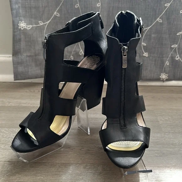 Vince Camaro high heeled shoes - Picture 3 of 8